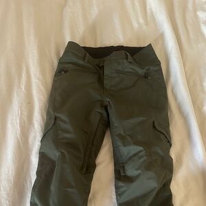 Women’s insulated Olive Green Cargo Ski Pants